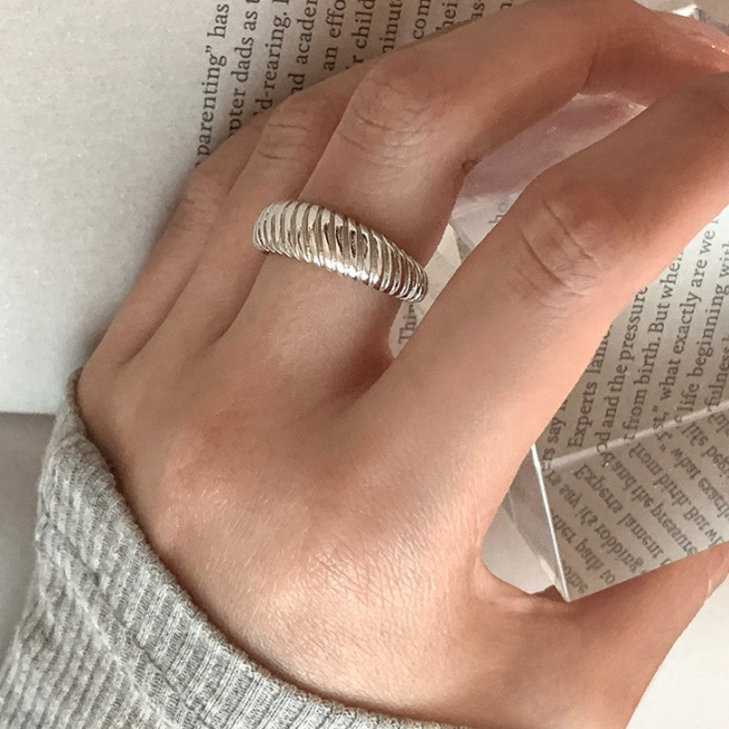 Minimalist 925 Sterling Silver Heart Striped Ring for Women