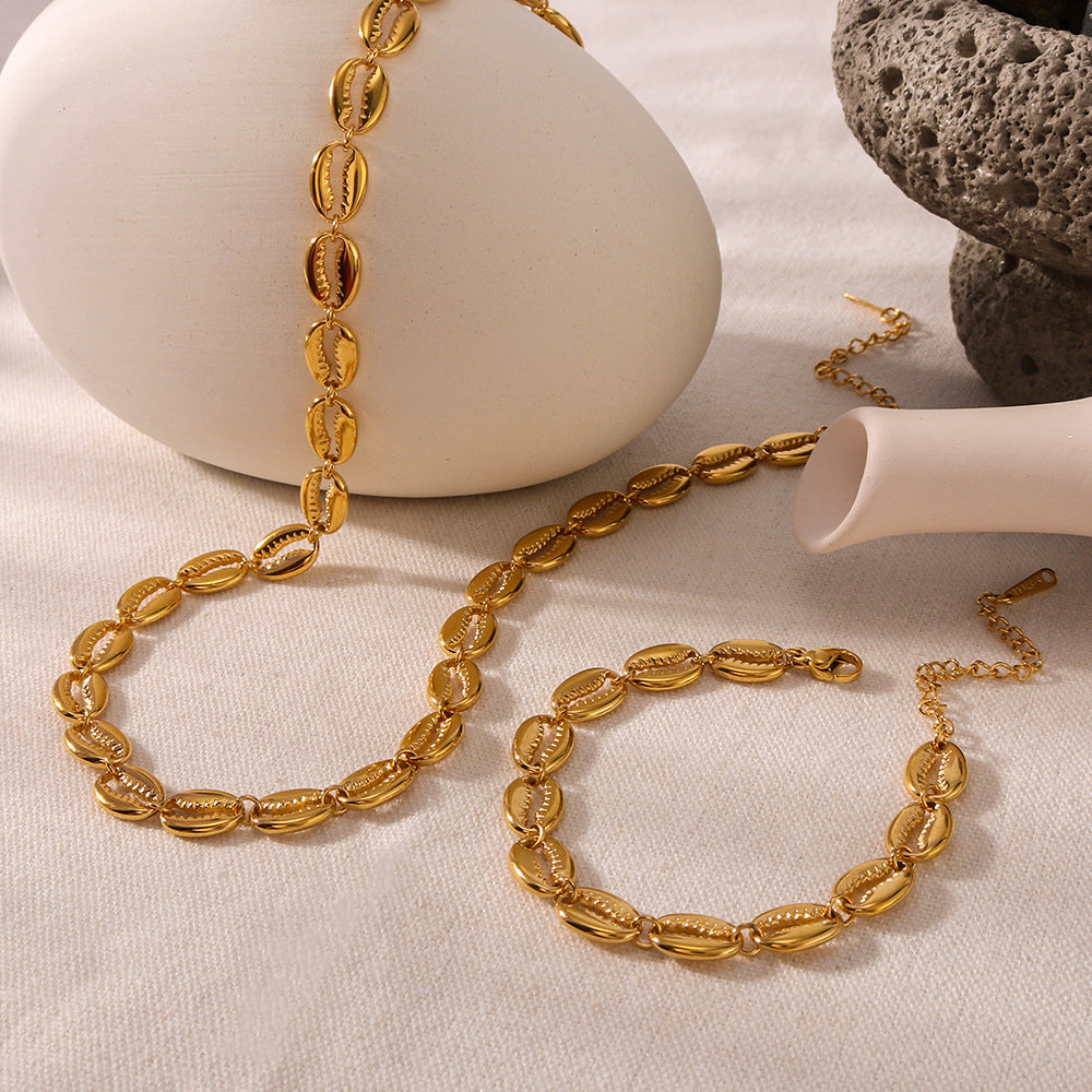 Minimalist Shell-Shaped Pendant Necklace and Bracelet Set in Stainless Steel with 18K Gold Plating for Women