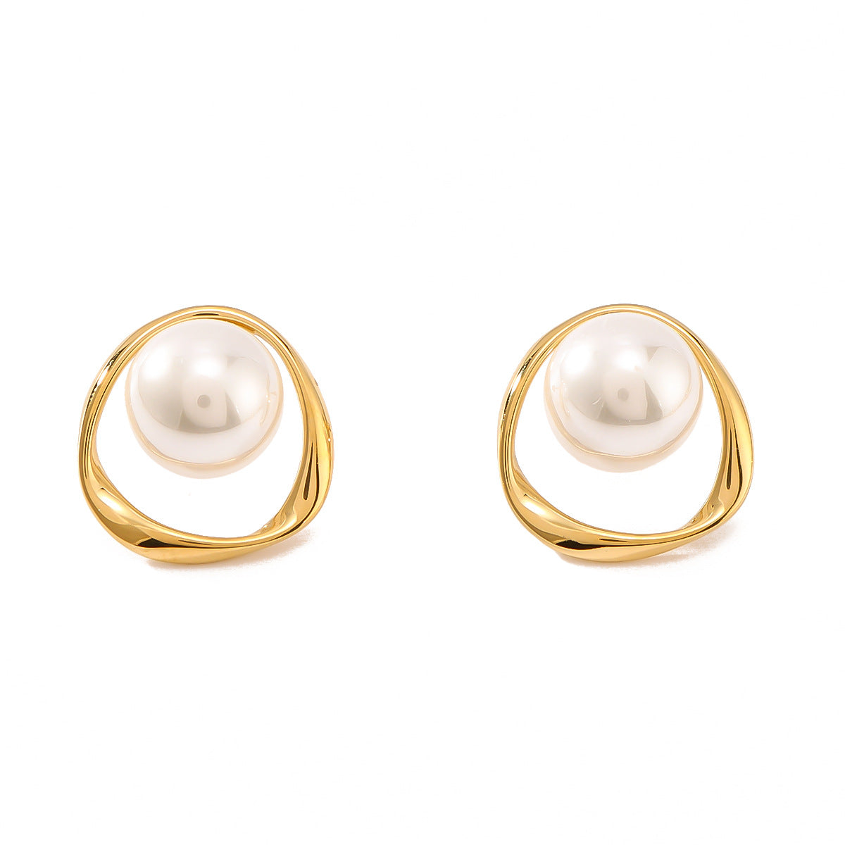 Elegant French Vintage Style Geometric Pearl-Inlaid Stainless Steel Hoop Earrings for Women with 18K Vacuum Plating Finish