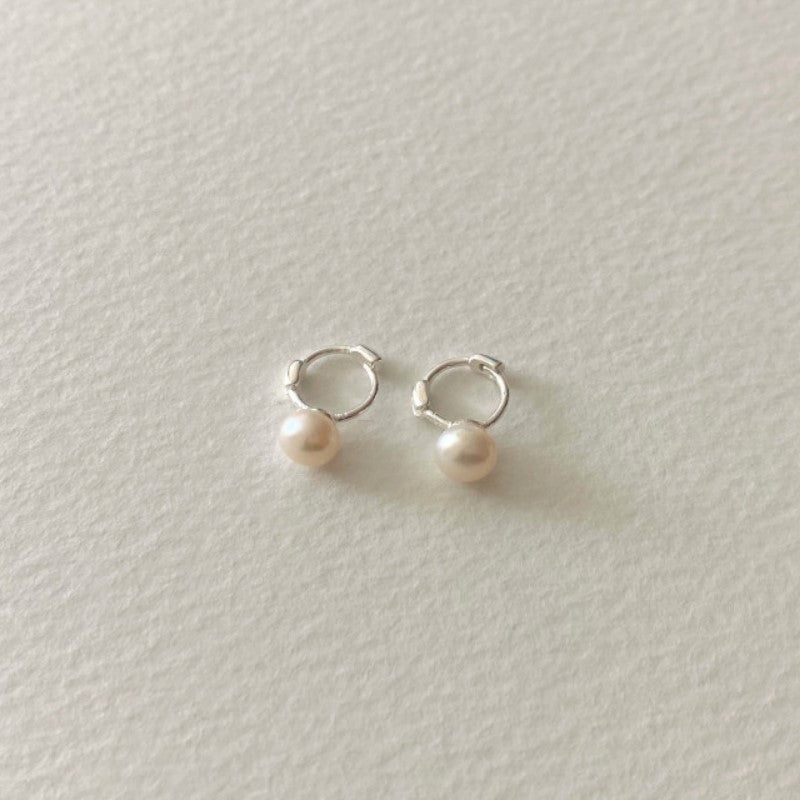 Pendientes minimalistas de tuerca con perlas de agua dulce y forma de gota de agua en plata de ley 925 para mujer