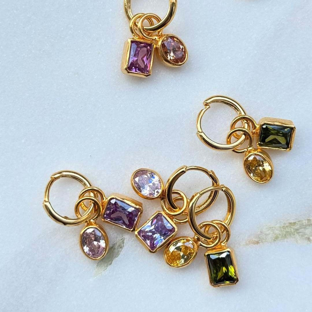 Minimalist Geometric 18K Gold Plated Titanium Steel Charm Bar with Rhinestone Inlaid Stainless Steel Birthstone Pendant for Women