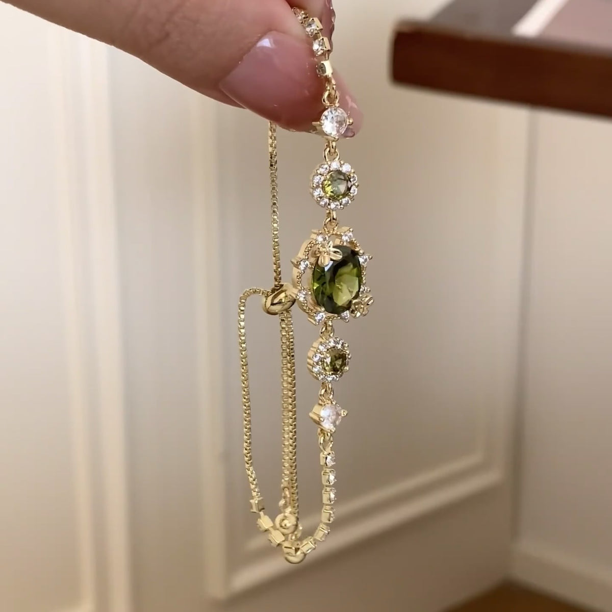 Luxury Elegant Geometric Floral Brass Bracelet with Cubic Zirconia Inlay for Women