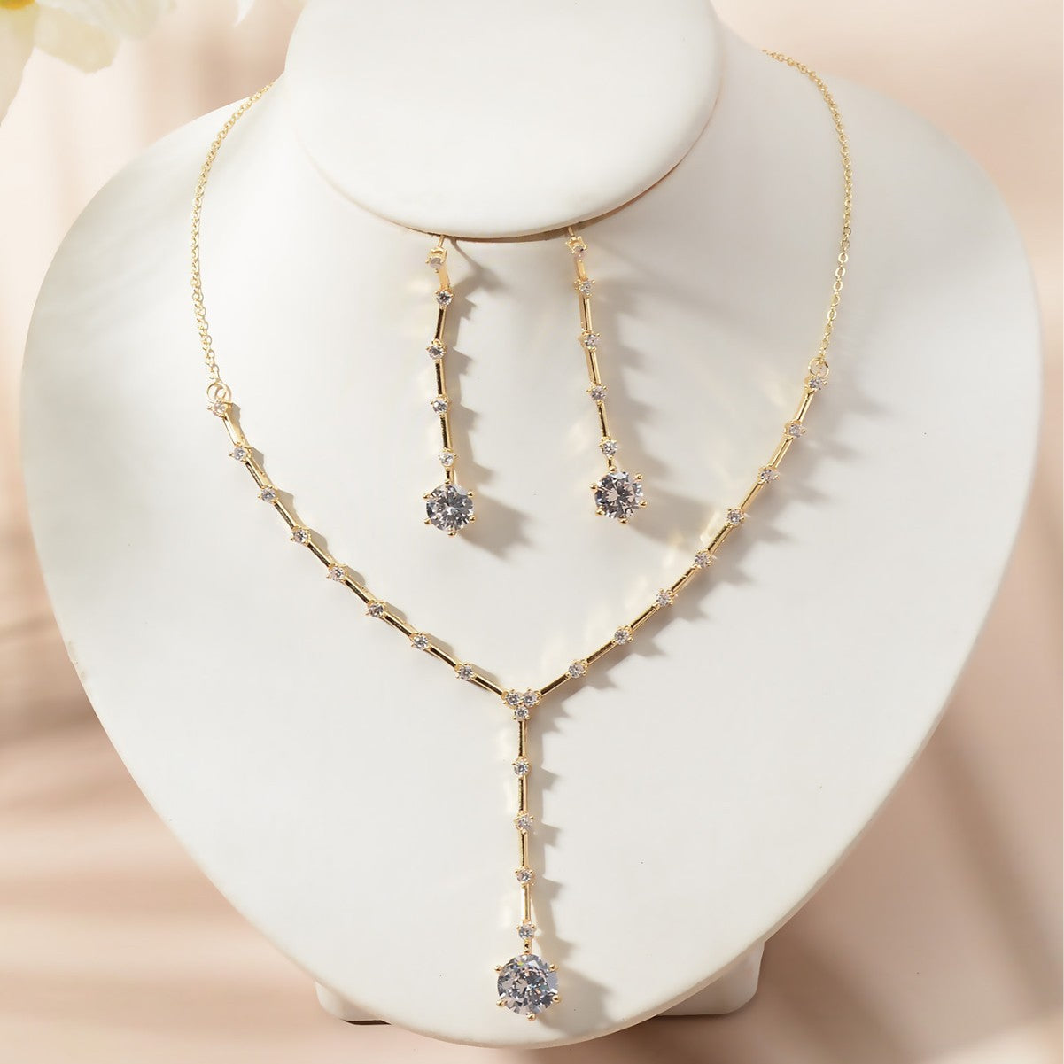 Collana Pendente Minimalista Elegante Rotonda Stella Luna Geometrica Zircone Cubico Intarsiato Strass per Donna Set di Gioielli per Feste di Matrimonio