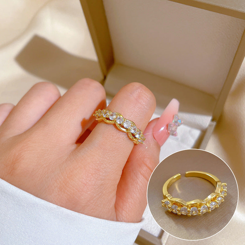 Minimalist Sweet Geometric Round Brass Plated Rhinestone Ring for Women and Men