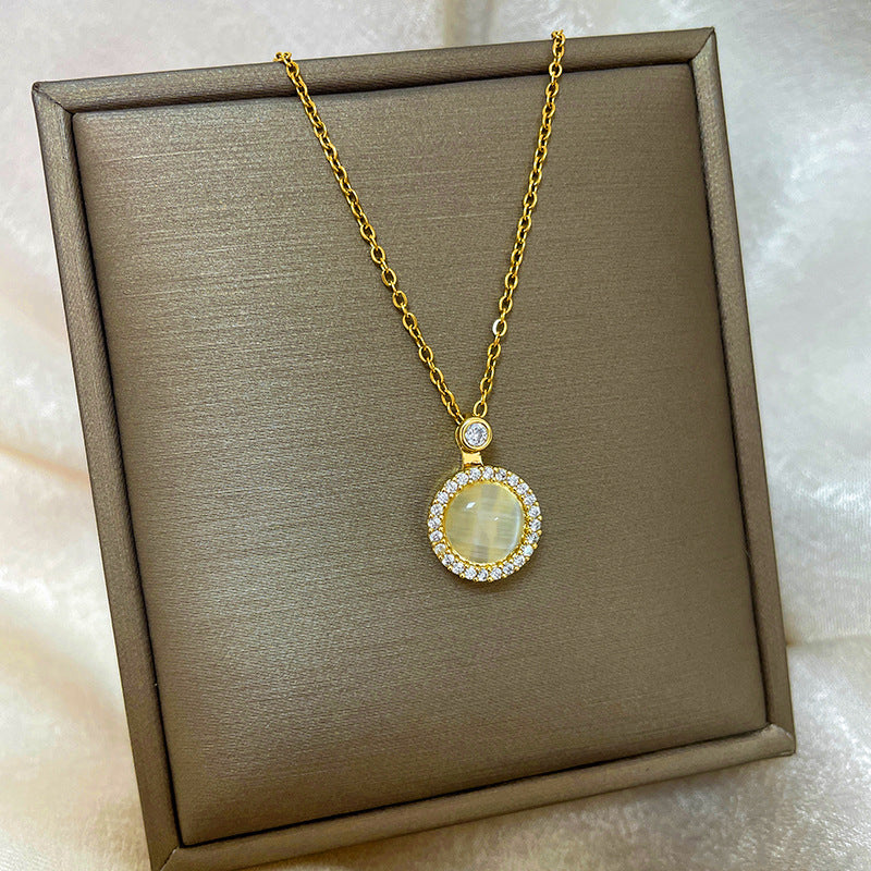 Collana con ciondolo a goccia in rame placcato oro 18 carati con micro-pavé e catena a onda in acciaio al titanio, design originale