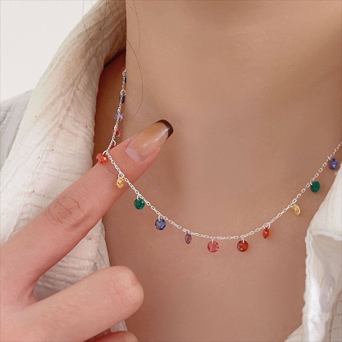 Minimalist Tulip-Shaped Pendant Necklace in 925 Sterling Silver with Snake Chain, Geometric Design and Electroplated Finish
