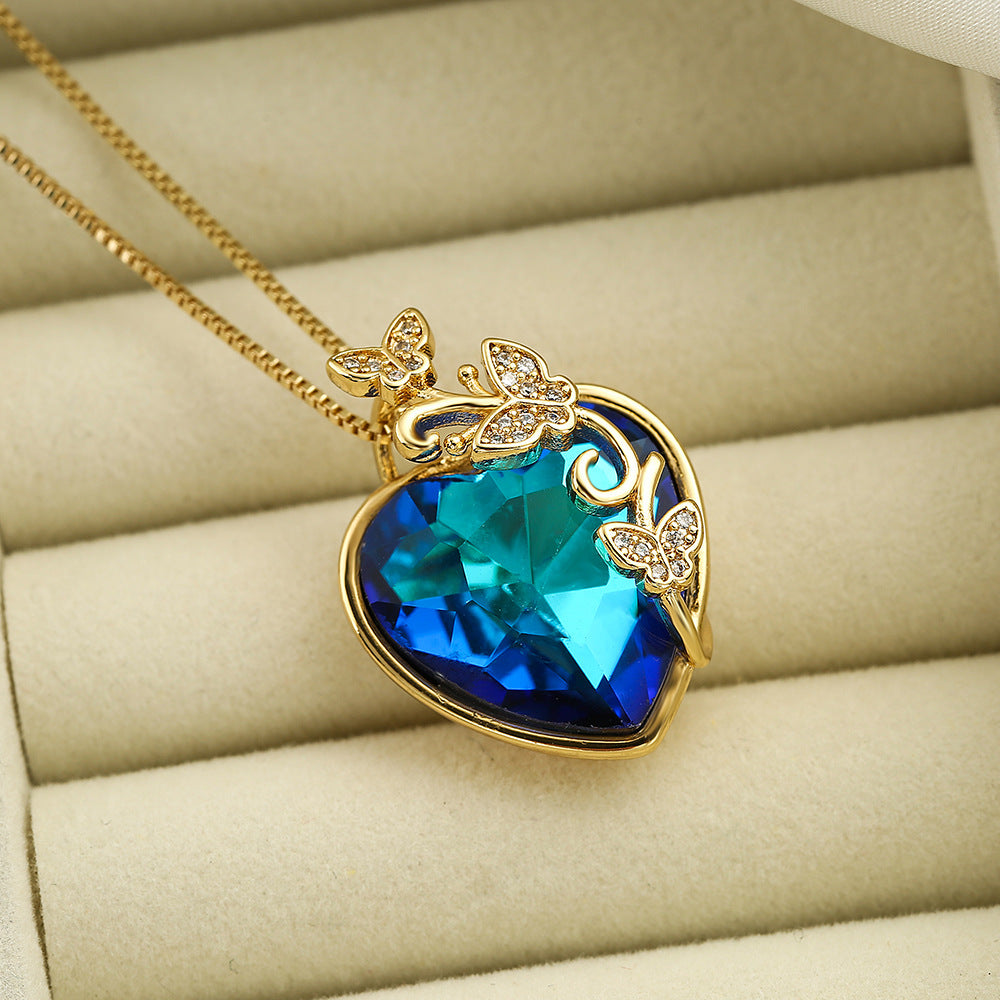 Minimalist Heart-Shaped Cubic Zirconia Pendant Necklace for Women with Copper Chain