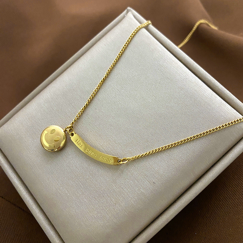 Minimalist Animal-Shaped Titanium Steel Clavicle Necklace for Women with Electroplated Finish and Irregular Design