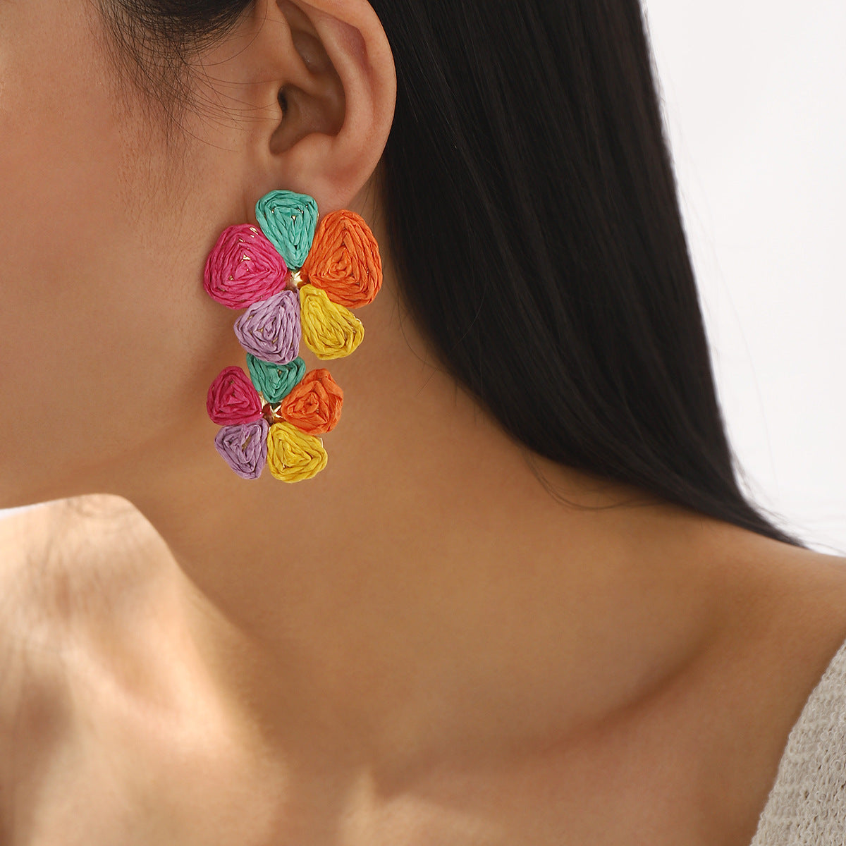 Orecchini con girasole Sweet Floral in lega e rafia per accessori fotografici da viaggio per le vacanze estive