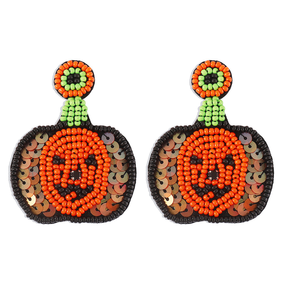 Pendientes llamativos estilo punk de Halloween con forma de calavera y calabaza, con lentejuelas y chaquiras en postes de acero inoxidable