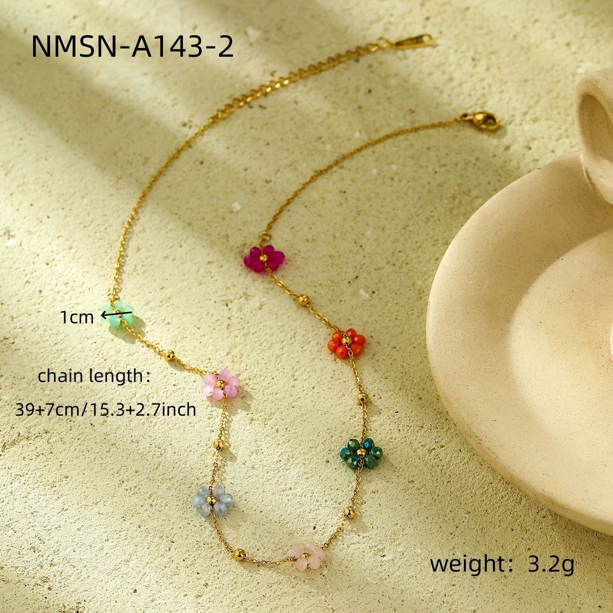 Collana alla clavicola floreale di tendenza con ciondolo geometrico in acciaio inossidabile con finitura galvanica per donna
