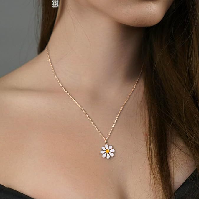 Sweet Floral Drip Oil Titanium Steel Daisy Pendant Necklace for Women