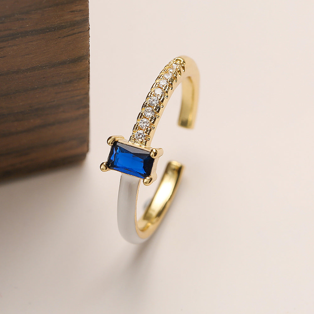 Anello geometrico minimalista in rame con placcatura in oro 18 carati e finitura smaltata da donna