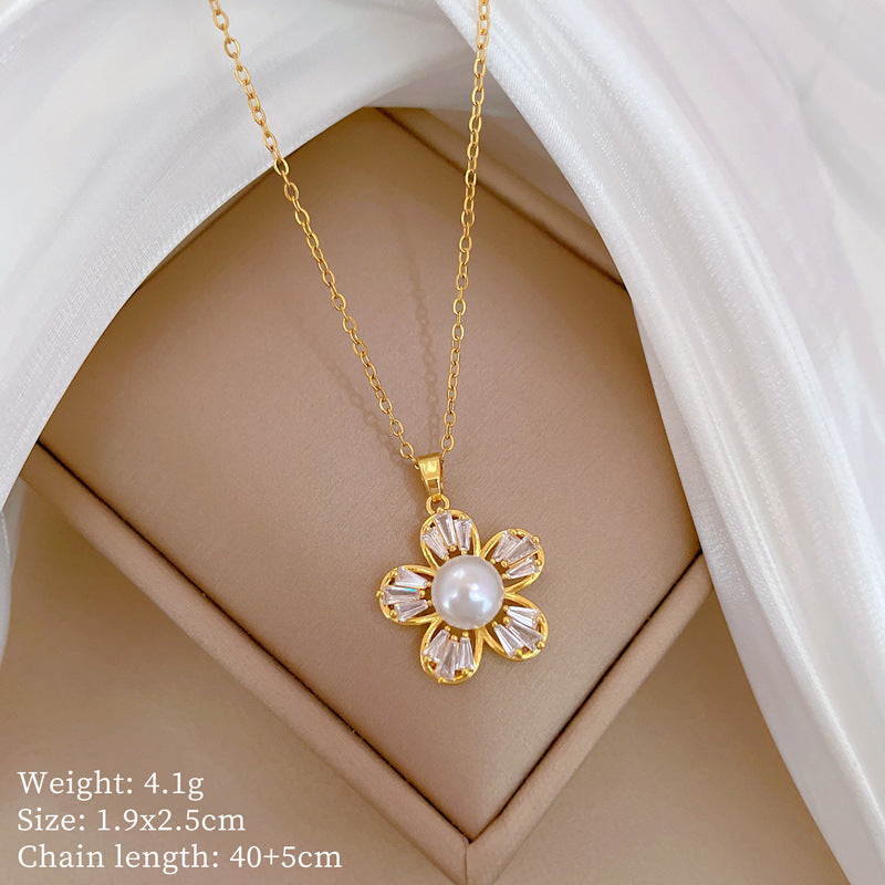 Geometric Minimalist Titanium Steel Lip Chain Necklace with Copper Pendant and Rhinestone Inlay