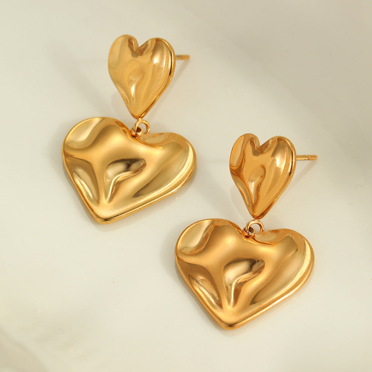 Fashionable Textured Double Heart Stainless Steel Earrings for Women with Electroplated Finish