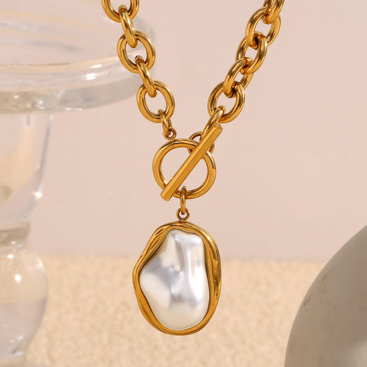 Vintage Fashion Baroque Pearl Pendant Necklace in Stainless Steel with 18K Gold Plating Geometric Design for Women