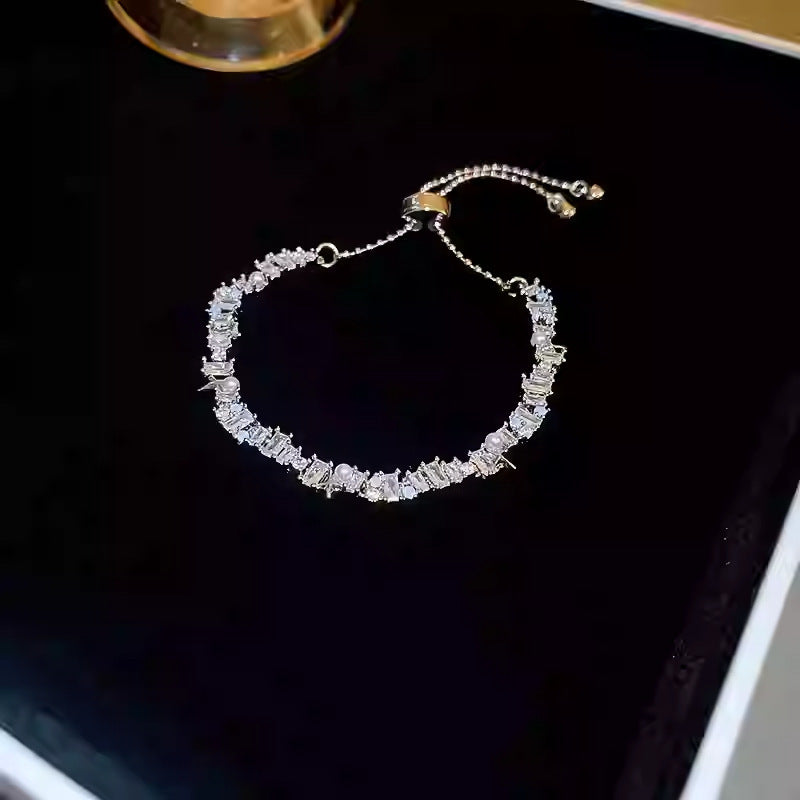 Luxury Elegant Geometric Floral Cubic Zirconia Inlay Bracelet for Women