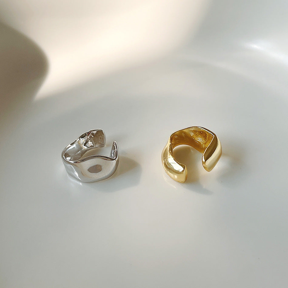 Aretes de clip de plata con cara irregular minimalista para mujer de plata de ley S925 chapados en oro