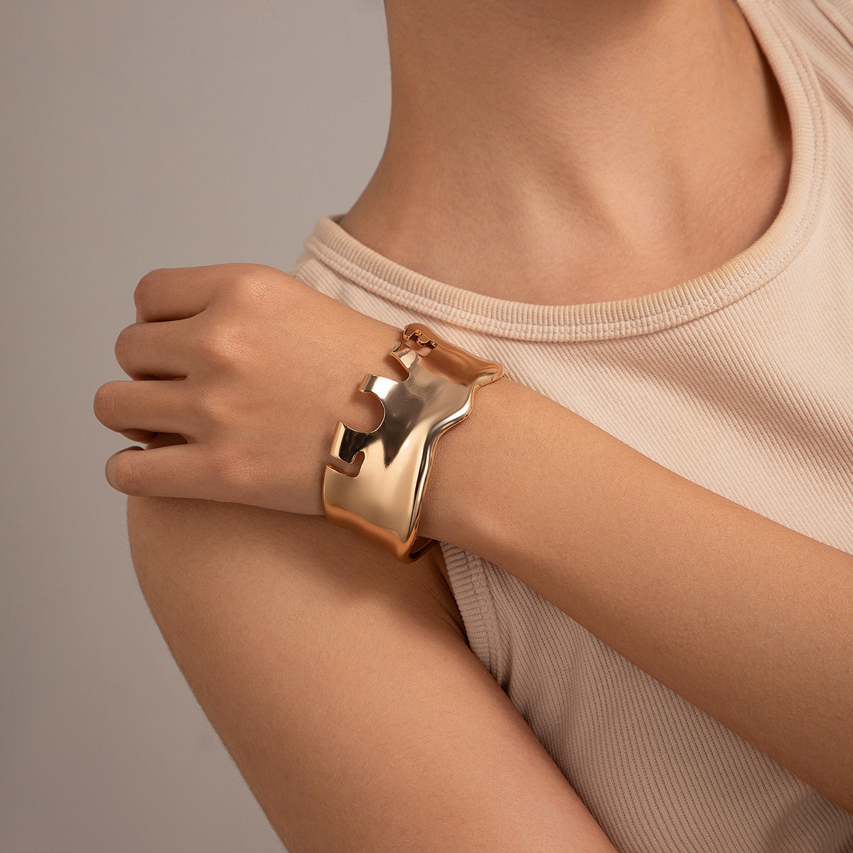 Minimalist Geometric Zinc Alloy Plated Open Cuff Bracelet