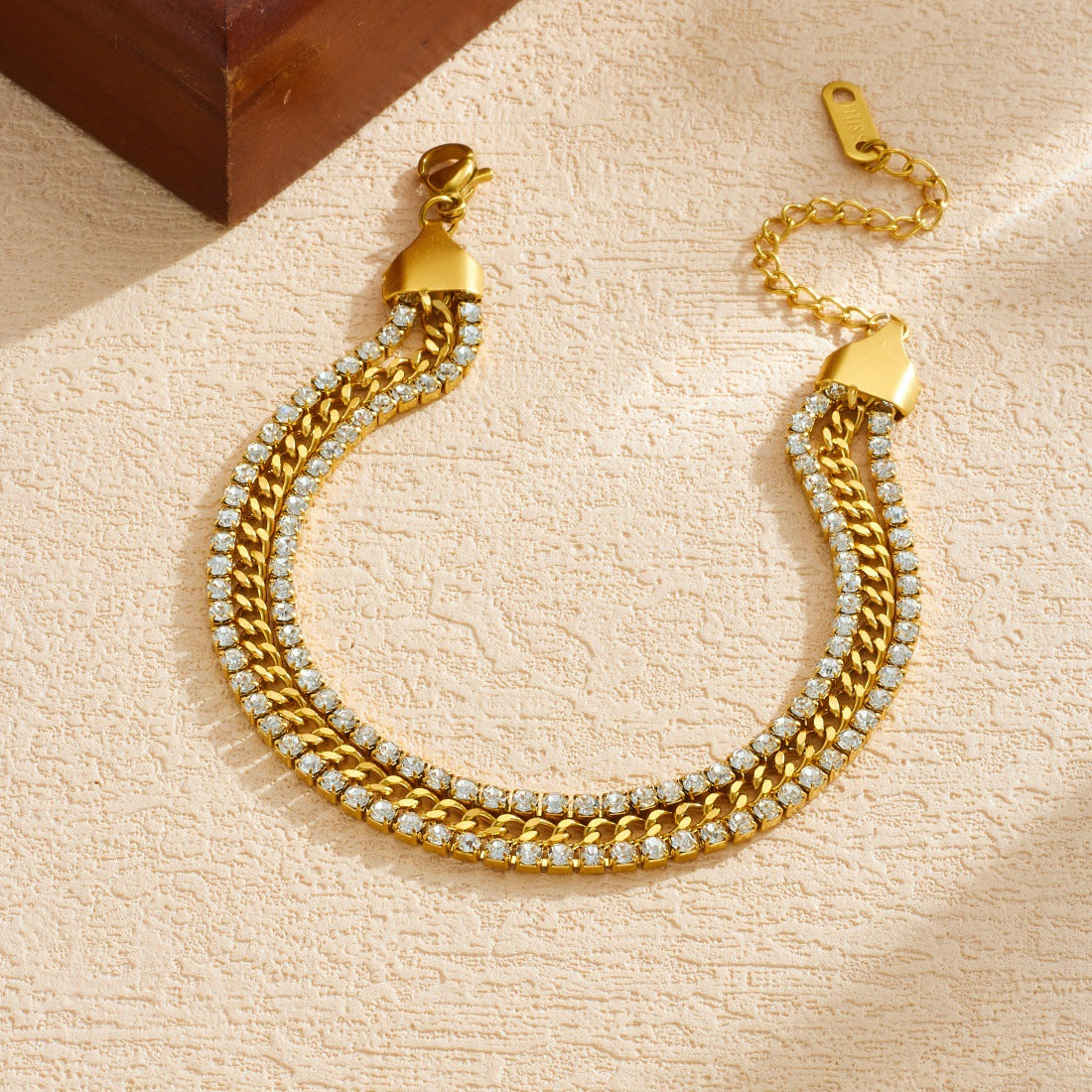 Minimalist Luxury Gold Plated Stainless Steel Rhinestone Chain Bracelet for Women