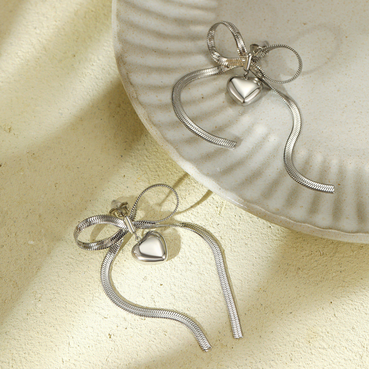 Vintage Bowknot Heart-Shaped Titanium Steel Stud Earrings with Plating Finish for Women