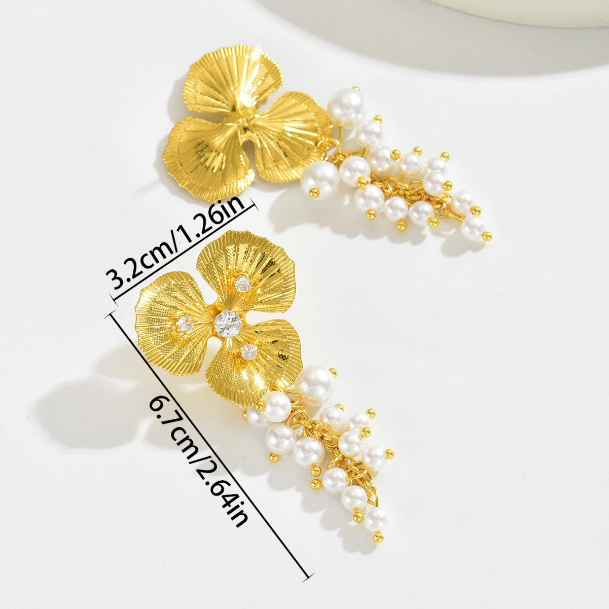 Pendientes florales geométricos de moda para mujer, de aleación de zinc con incrustaciones de perlas, pendientes versátiles para uso diario