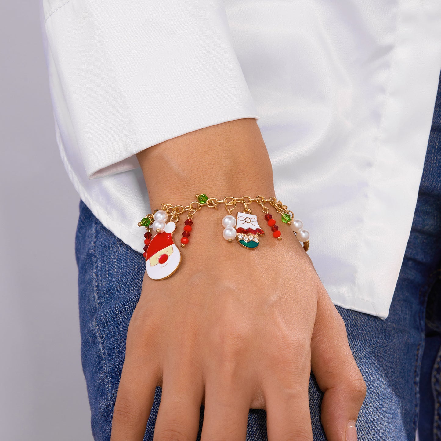 Pulsera navideña de moda para mujer con motivos de Papá Noel y copos de nieve, construcción de aleación, acabado esmaltado, cierre de broche de palanca