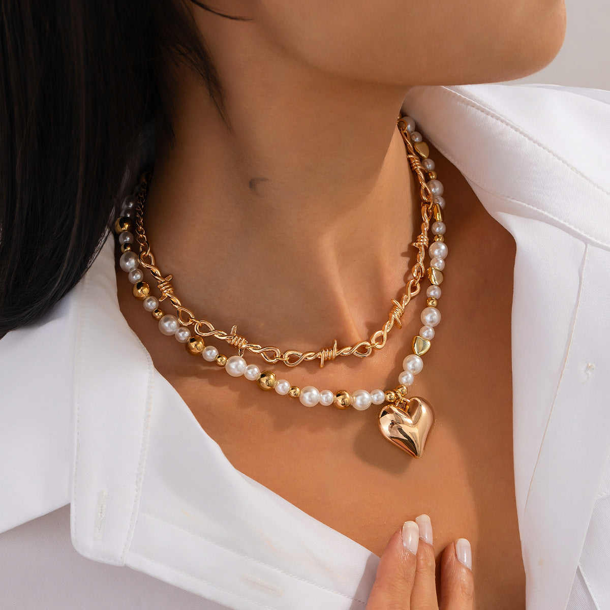 Collar con colgante de perla de imitación con forma de corazón minimalista para mujer con cadena a la altura de la clavícula