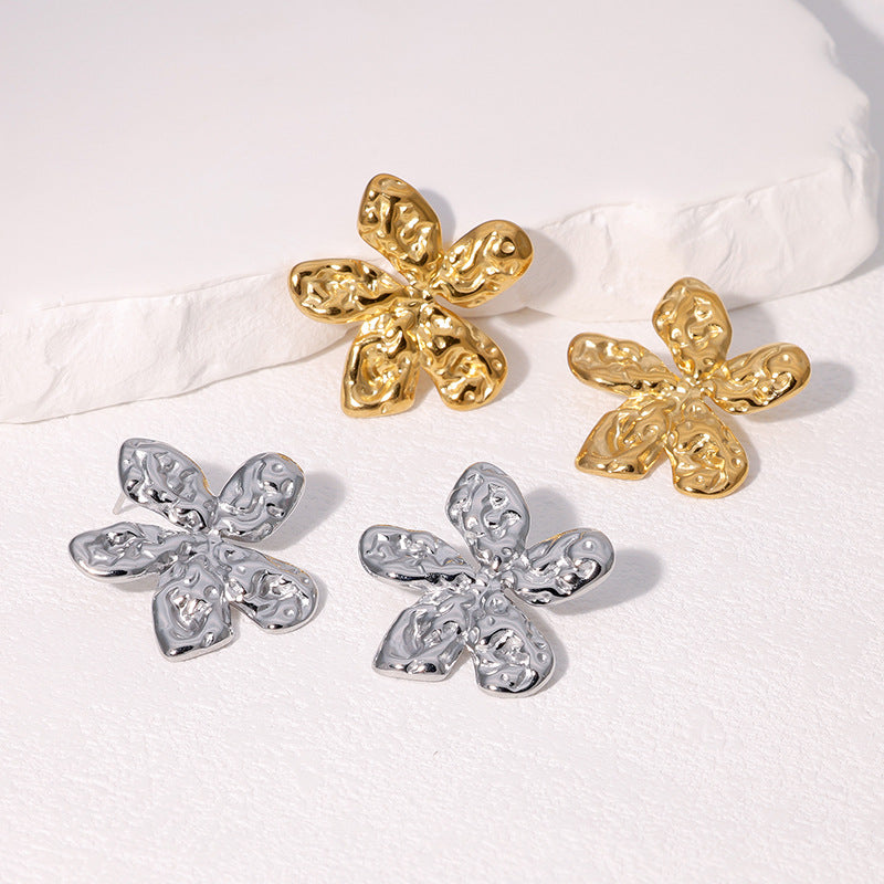 Natural Floral Stainless Steel Stud Earrings with 18K Gold Plating for Women, Lightweight Luxury Flower and Leaf Design