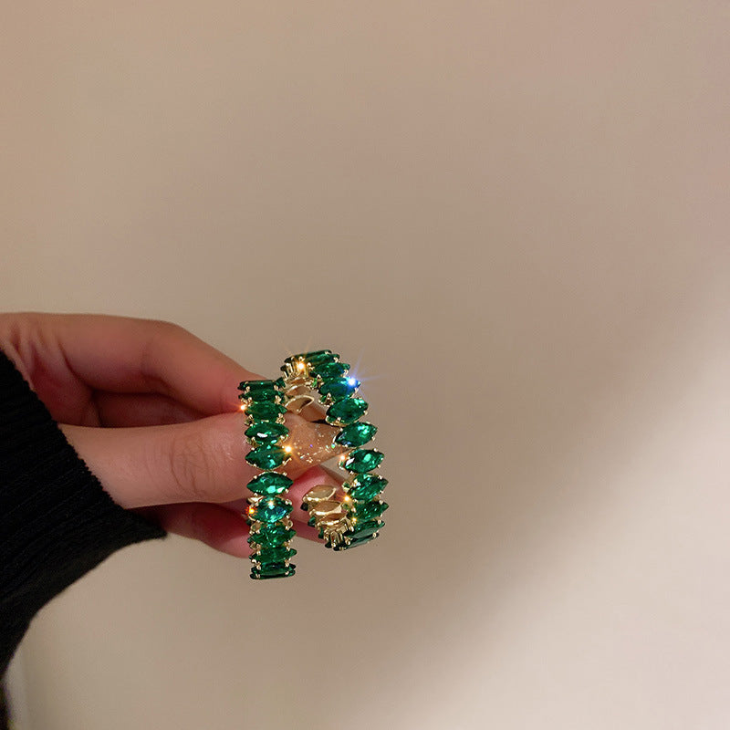 Orecchini Vintage in Resina con Forma a Diamante Geometrico, Corpo in Lega e Finitura Placcata Oro, Perni in Acciaio Inossidabile, Gioielli per Orecchie da Donna Minimalisti di Lusso