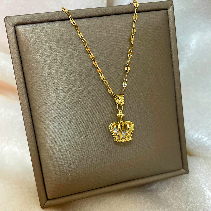 Collana con ciondolo a goccia in rame placcato oro 18 carati con micro-pavé e catena a onda in acciaio al titanio, design originale
