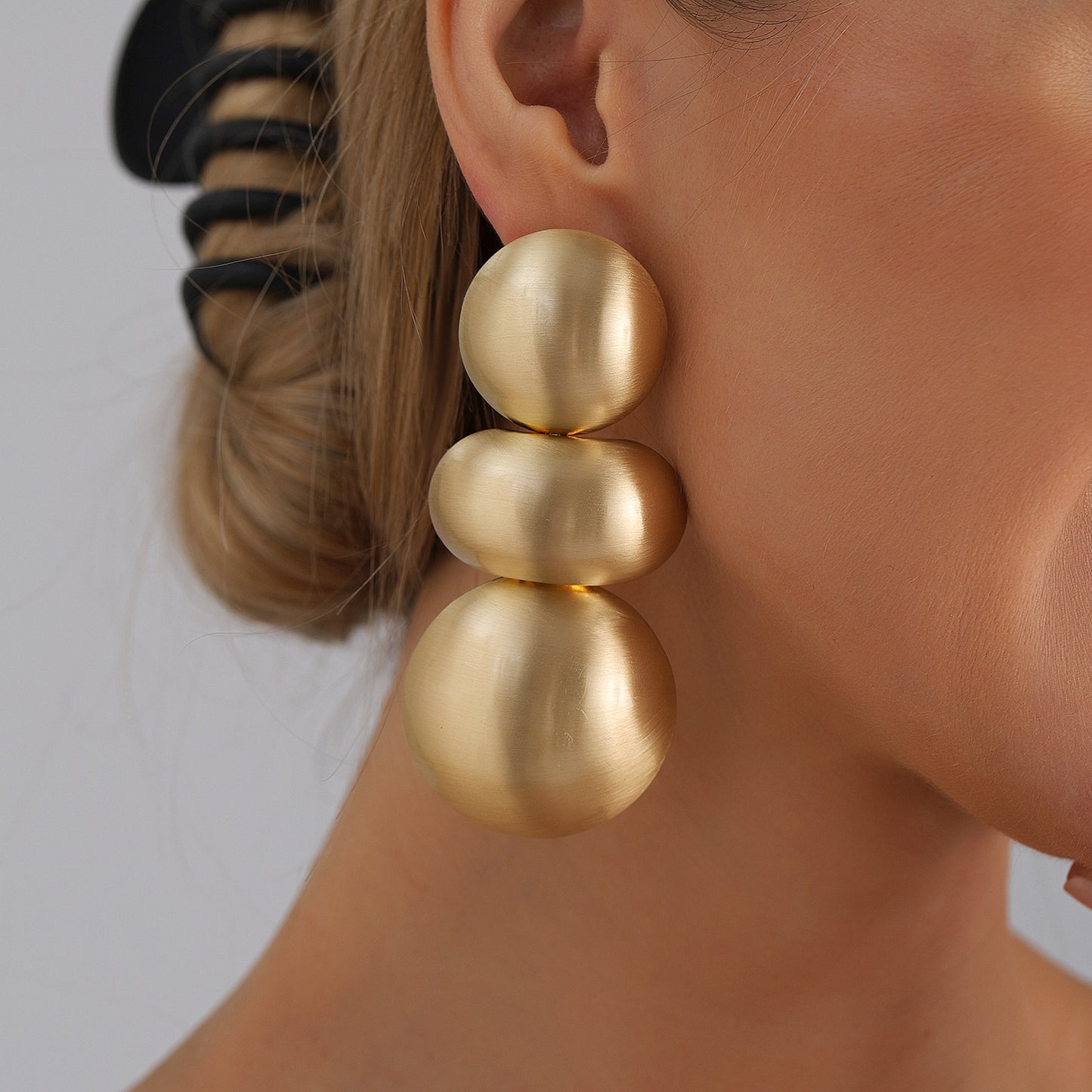 Vintage Geometric Round Stud Earrings in Zinc Alloy with Electroplated Finish for Women