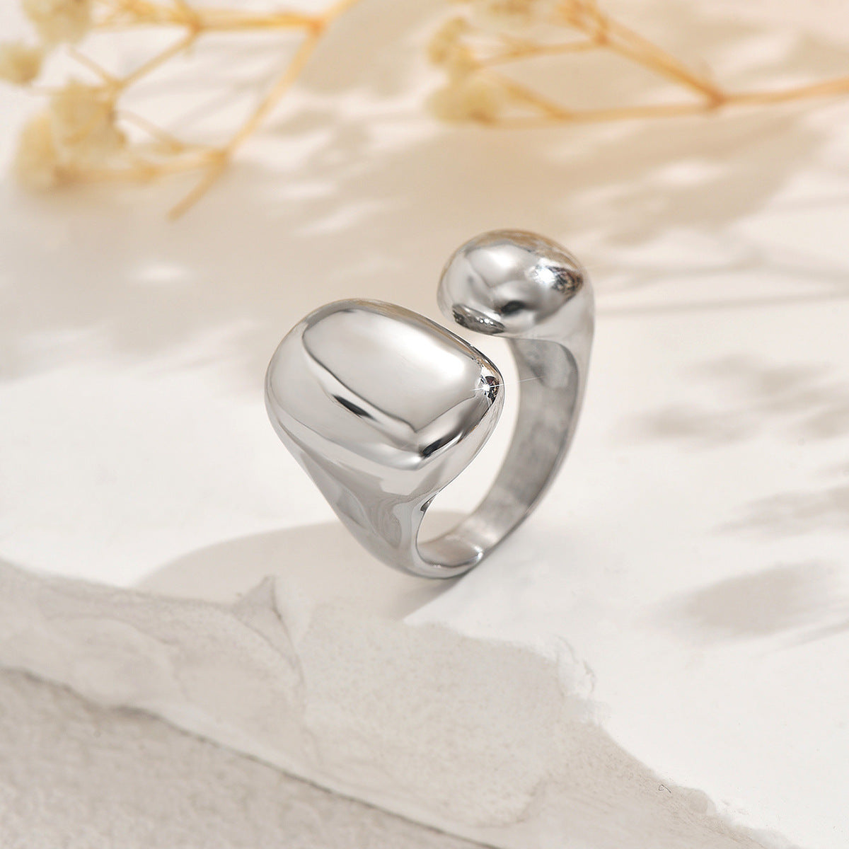 Anillo Retorcido Geométrico Minimalista de Aleación de Zinc con Acabado Chapado para Mujer Anillo Ajustable para Dedo Índice
