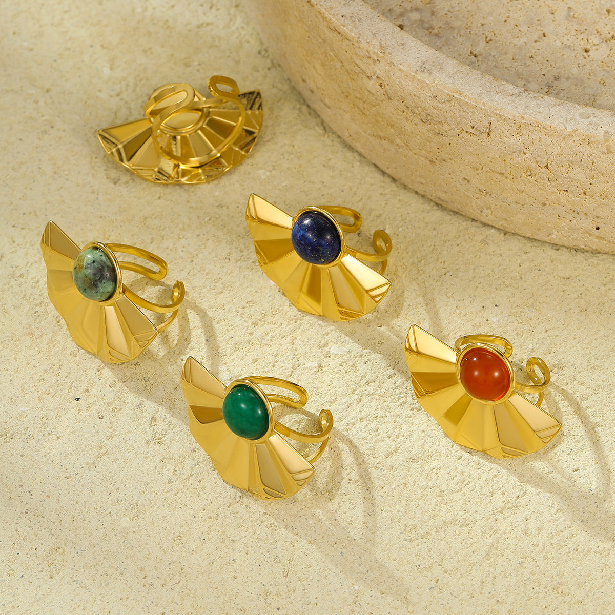 Anello vintage da donna in acciaio inossidabile placcato oro 18 carati con design geometrico a ventaglio e intarsio in pietra naturale