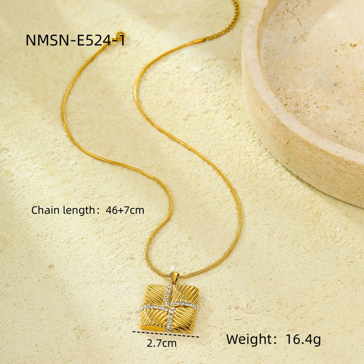 Collana pendente da donna in acciaio inossidabile testurizzato quadrato vintage alla moda con intarsio in zircone a croce