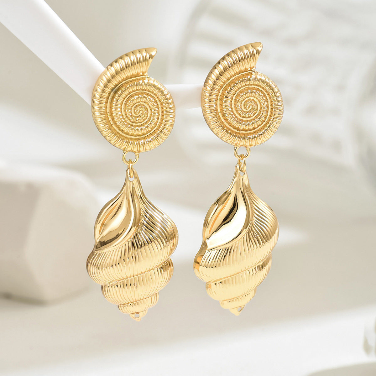 Orecchini da donna con conchiglia geometrica in lega placcata oro 18 carati, stile Hip Hop, moda OL