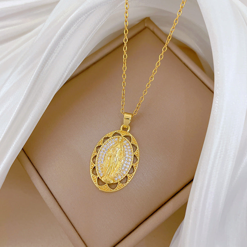Sweet Minimalist Oval Geometric Hollow Portrait Rhinestone Pendant Titanium Steel Necklace for Unisex