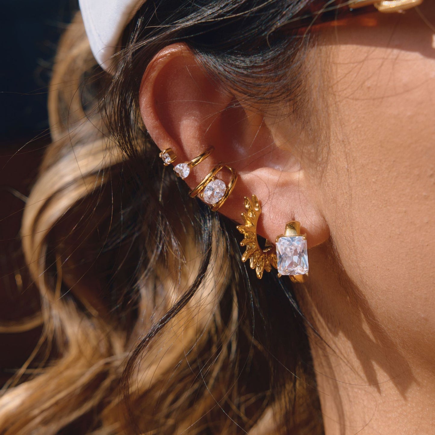 Elegant Geometric Stainless Steel Plated Cubic Zirconia Sun Ear Cuff for Women