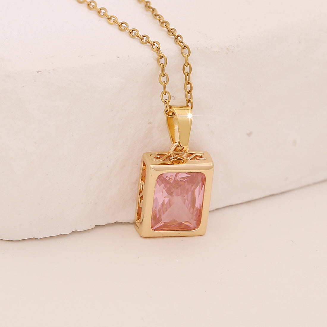 Fashion OL Floral and Leaf-Shaped Stainless Steel Pendant Necklace with Geometric Square Locket Design