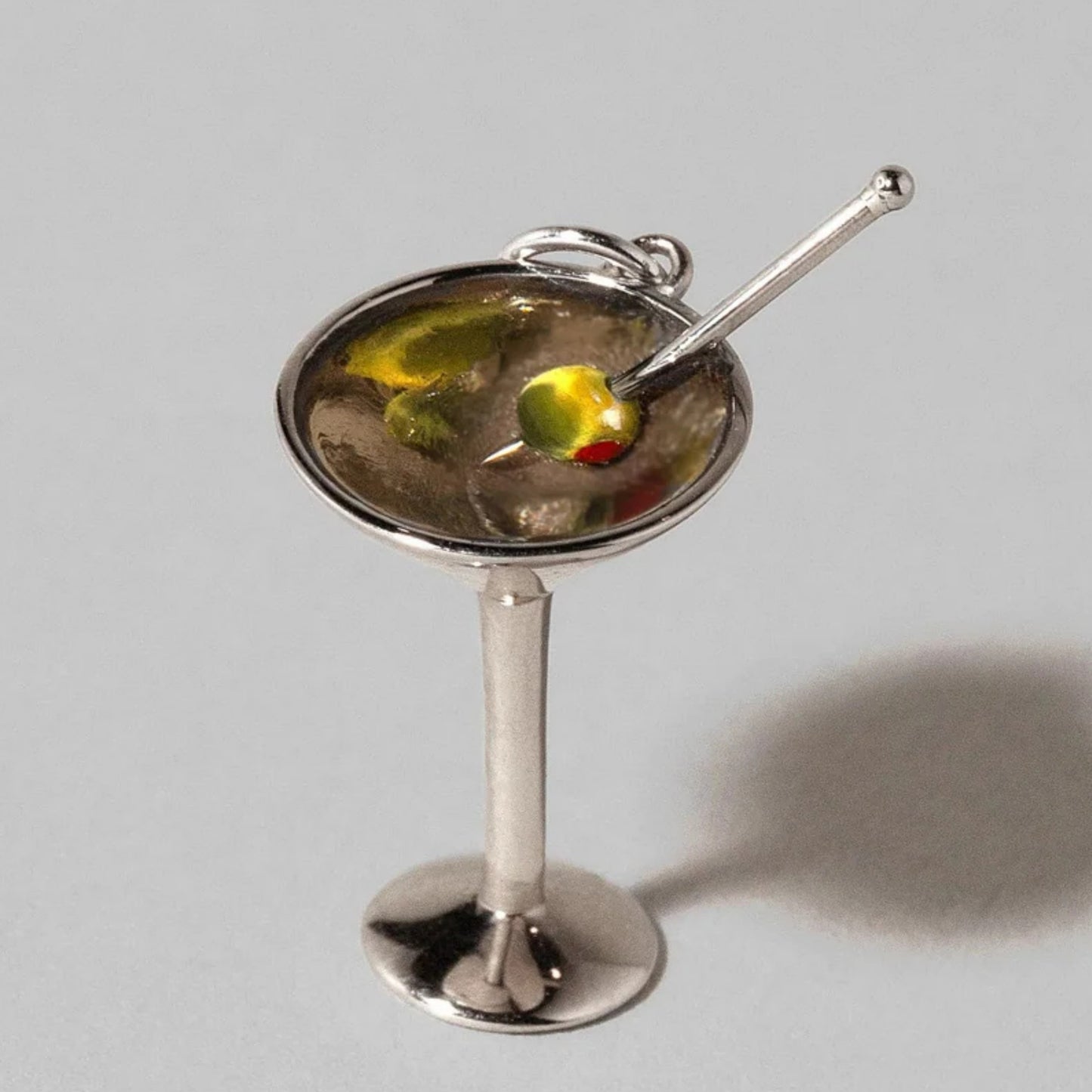 Minimalist 18K Gold Plated Geometric Stainless Steel Necklace with Wine Glass Flower Biscuit Chocolate Pendant