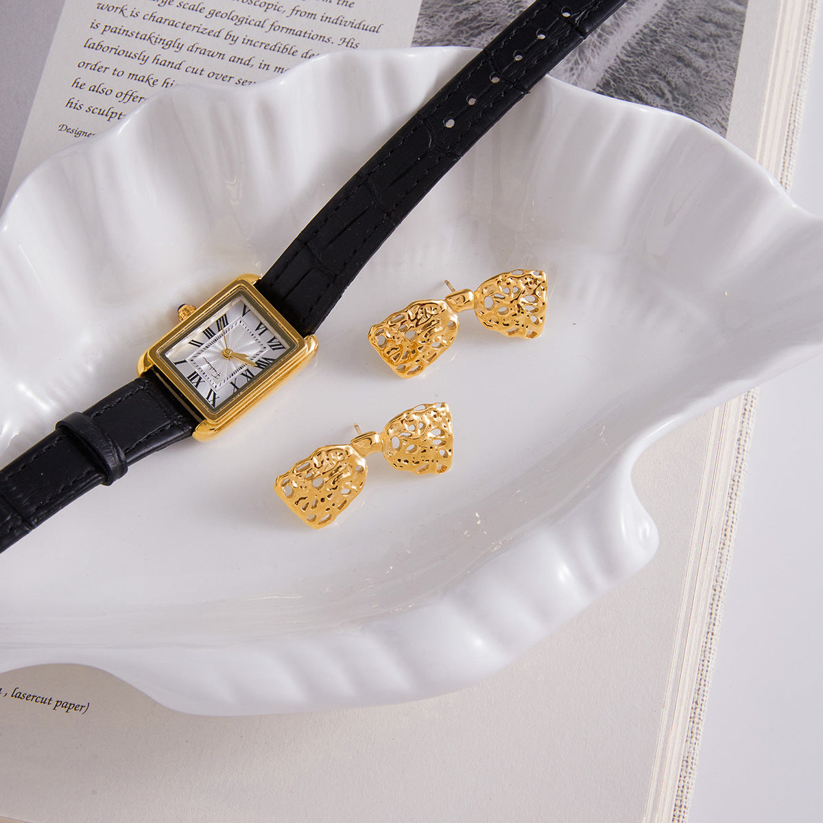 Orecchini a perno da donna lusso, minimalisti, geometrici, a fiocco, in acciaio inossidabile placcato oro 18K