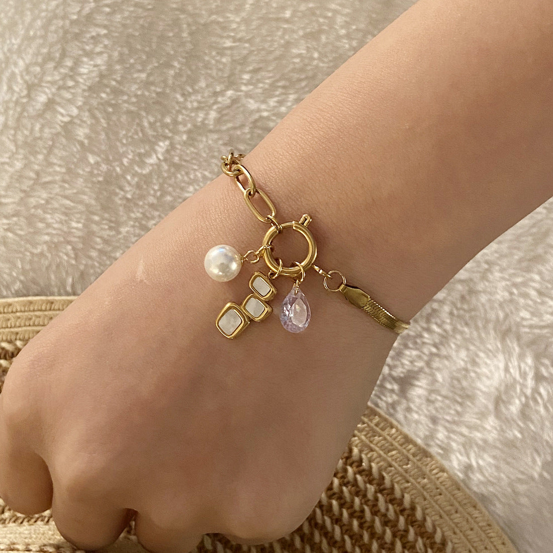 Bracciale da donna con charm fai da te a barra, elegante placcato in acciaio inossidabile, con cuore, farfalla, fiocco, perle finte e motivo floreale