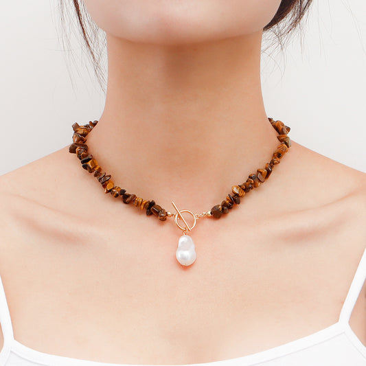 Collar con colgante geométrico minimalista para mujer con perla de imitación y detalles de aleación bañada en tono marrón turquesa