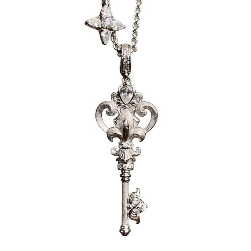 Collana Minimalista a Forma di Chiave in Acciaio Inossidabile con Strass Intarsiati per Donne