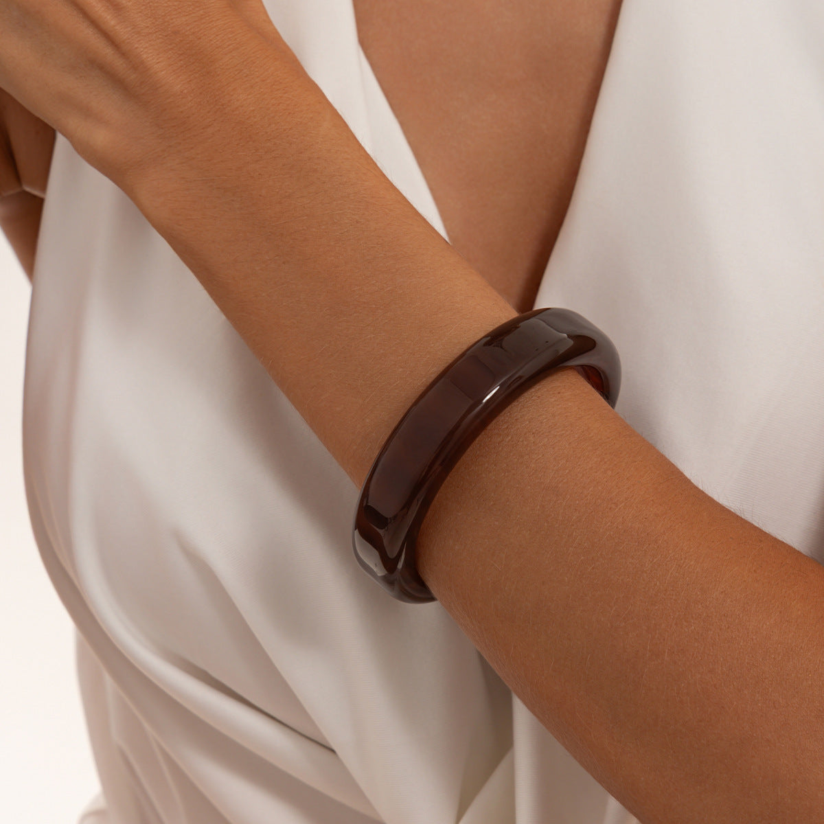 Multicolor Gradient Geometric Resin Bangle Bracelet for Women