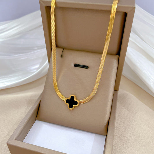 Minimalist Geometric Shell and Lucky Clover Pendant Necklace for Women in Titanium Steel with Plated Finish