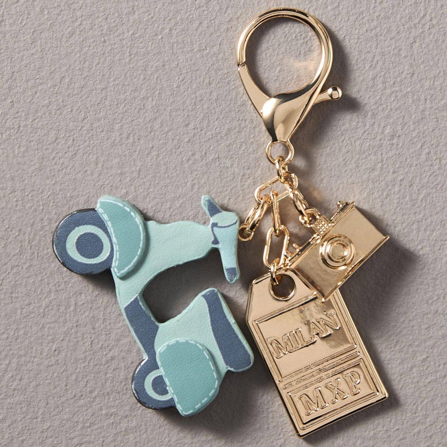 Minimalist Plated Alloy Keychain Charm Bar with Pearl and Floral Elements