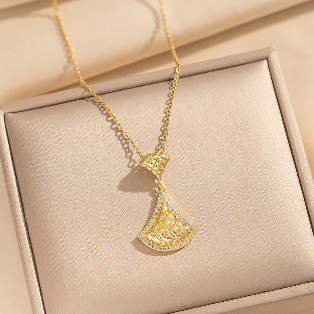 Collar Minimalista con Colgante de Ola y Geométrico para Mujer en Acero de Titanio con Chapado en Oro de 18K, Cadena Hipoalergénica para Clavícula con Motivos de Corazón y Lazo