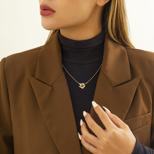 Collar de Aleación Floral Minimalista para Mujer con Acabado Chapado y Cadena de Eslabones