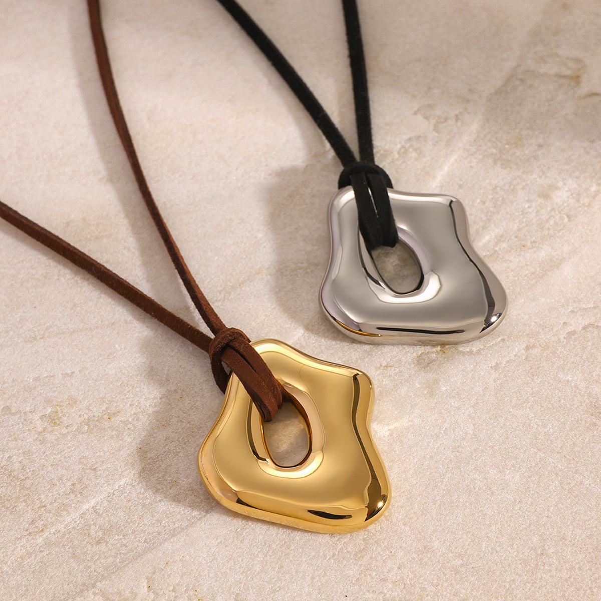 Minimalist Irregular Geometric Stainless Steel Pendant Necklace with Titanium Steel Charm and Electroplated Finish